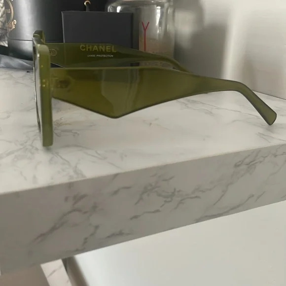 Sunglasses - Picture 2 of 2